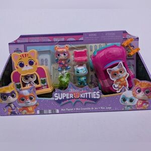Disney Jr Super Kitties Mini Playset with Ginny and Bitsy Figures